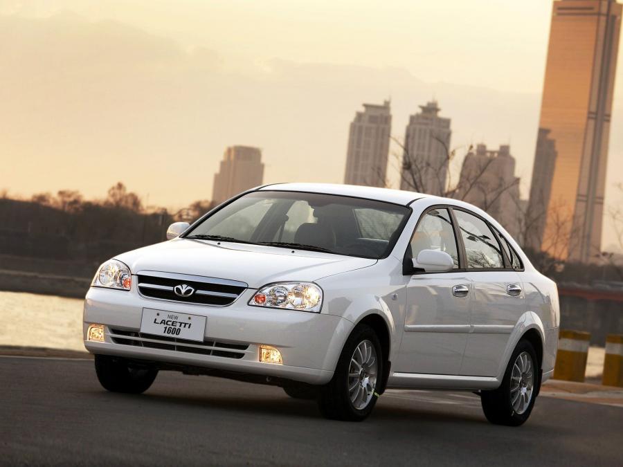  Daewoo Lacetti Sedan 2004 года  (фото 3 из 8)